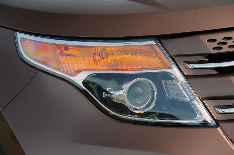  Ford Explorer 2011 года  (фото 44 из 174)
